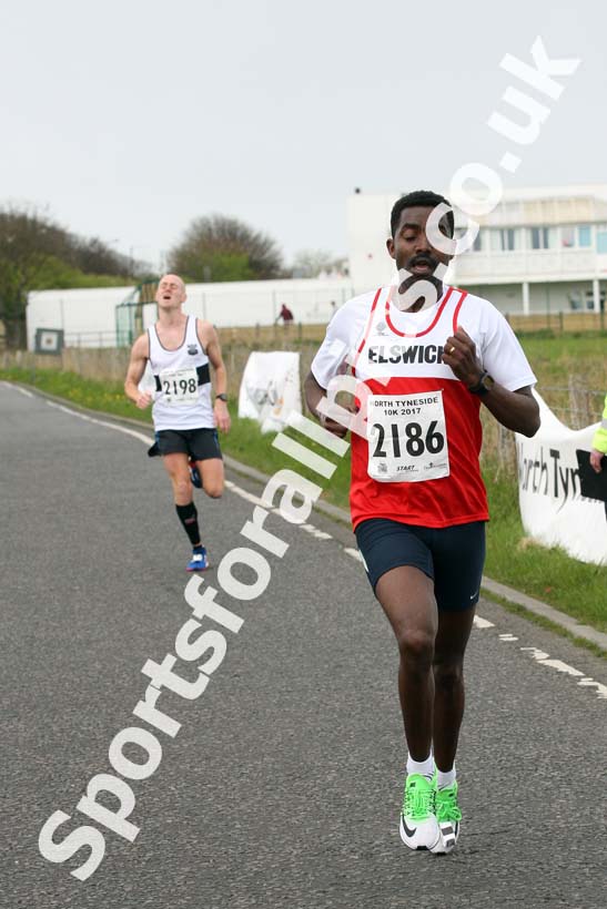 North Tyneside 10k Road Race, Whitley Bay. Photo: David T. Hewitson/Sports for All Pics